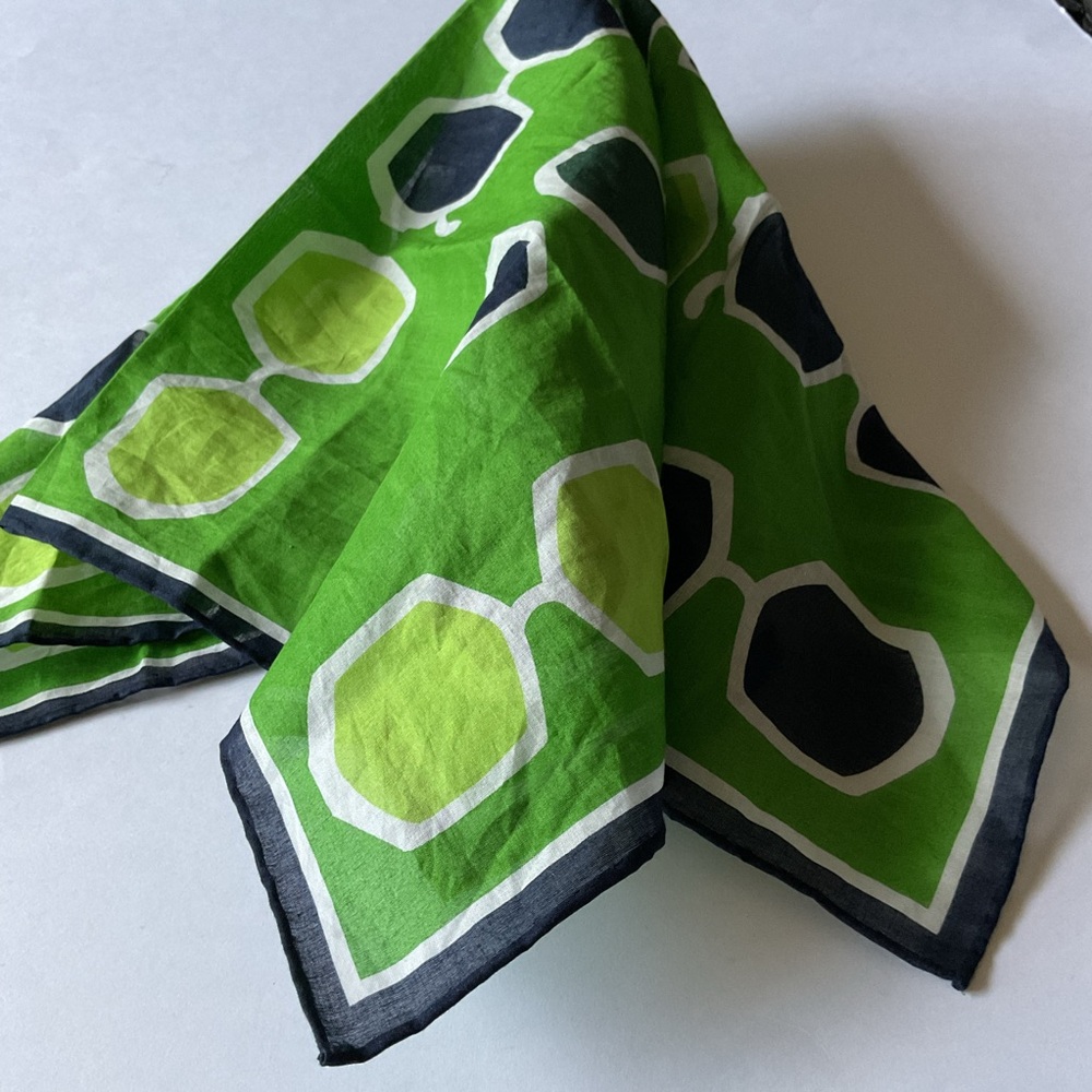 MR TURK COTTON SQUARE SCARF GREEN WHITE AND NAVY SUNGLASSES PRINT 23” NWOT
